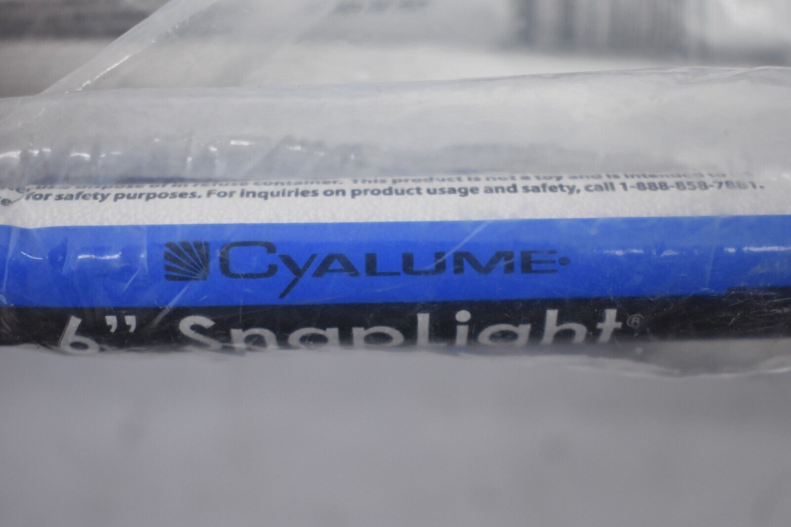 Lot Of 20 6" Snaplight Blue 8-Hour Glow Sticks Safety LightSticks 9-00723