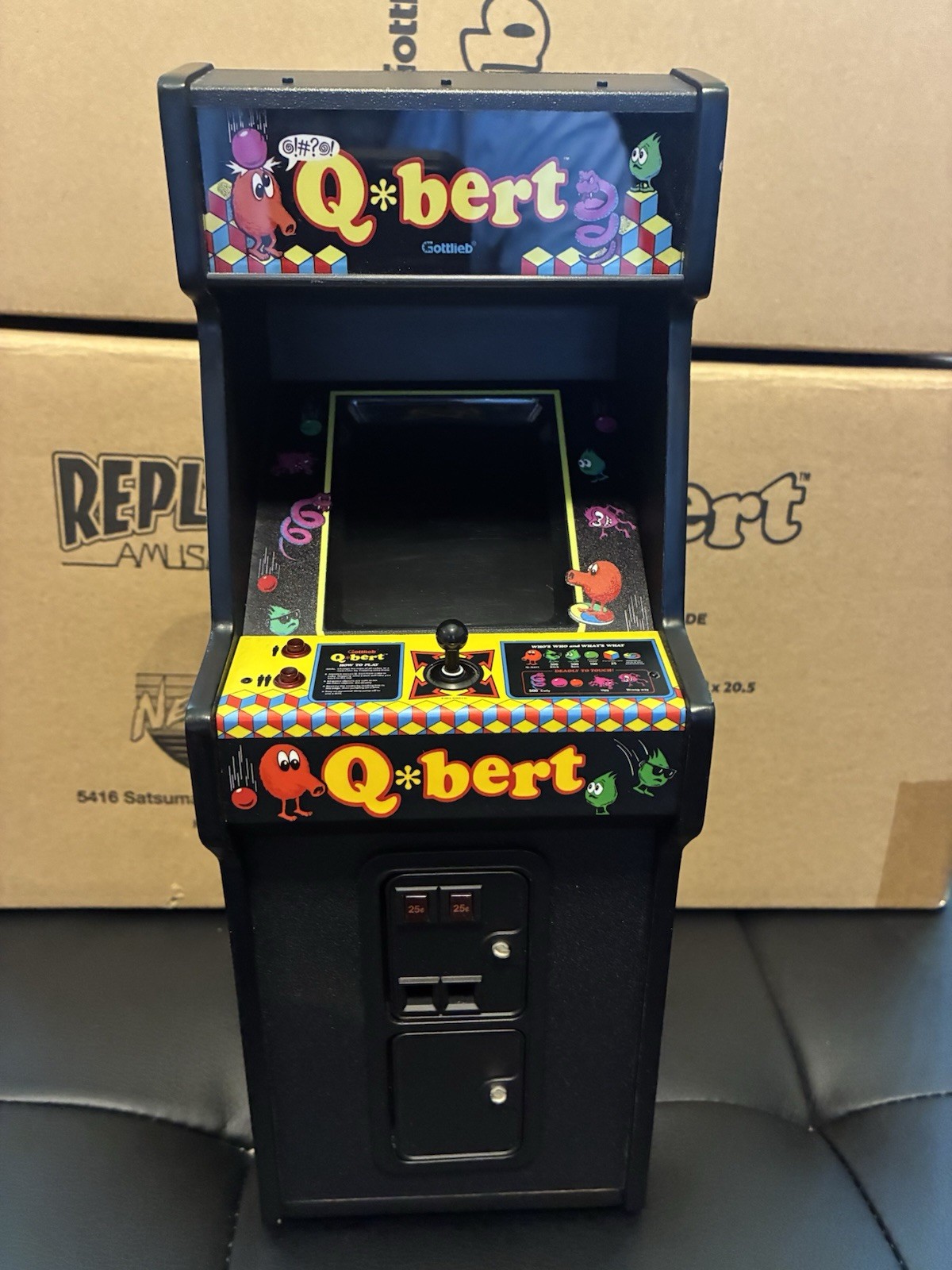 New Wave Toys  Replicade Q*Bert Mini 1/6 Scale Arcade - Excellent -  QBert