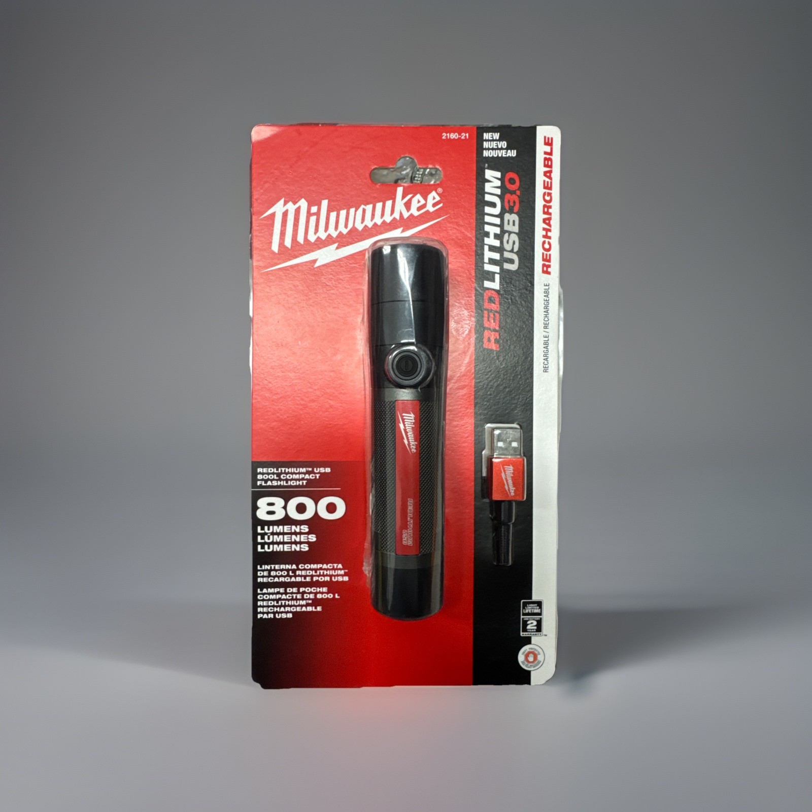 Milwaukee 2160-21 800 Lumen USB Rechargeable LED Twist Focus Flashlight #0645