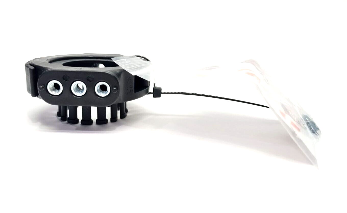 Igus TR.40.01.M6 triflex R Standard Mounting Bracket w/ Strain Relief 70mm Dia.