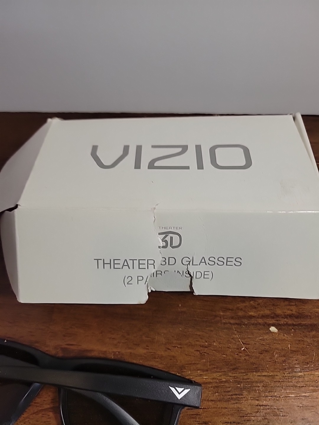 VIZIO Theater 3D Glasses 2 Pair with box