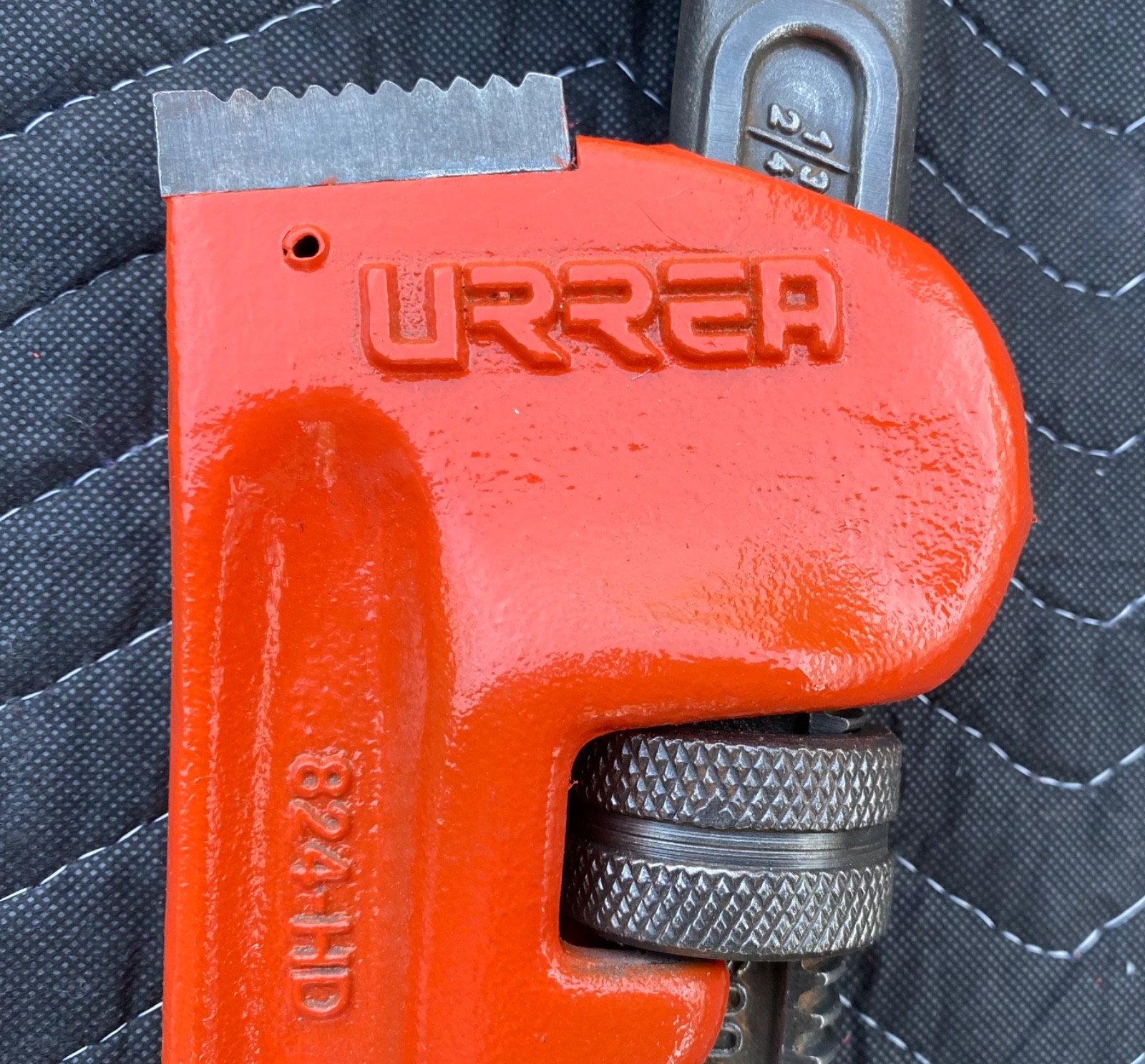 URREA 24” Cast Iron Pipe Wrench, Made in Spain