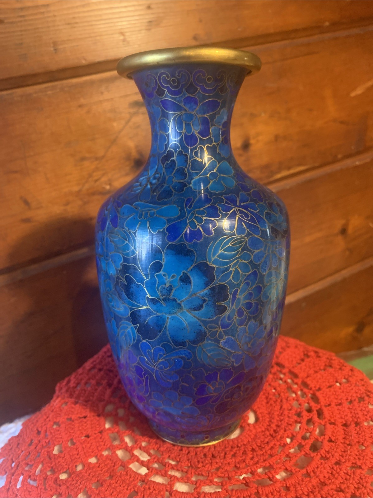 Vintage Chinese Cloisonné Enamel Blue Floral Vase With Gold Gilt 7.25 Tall