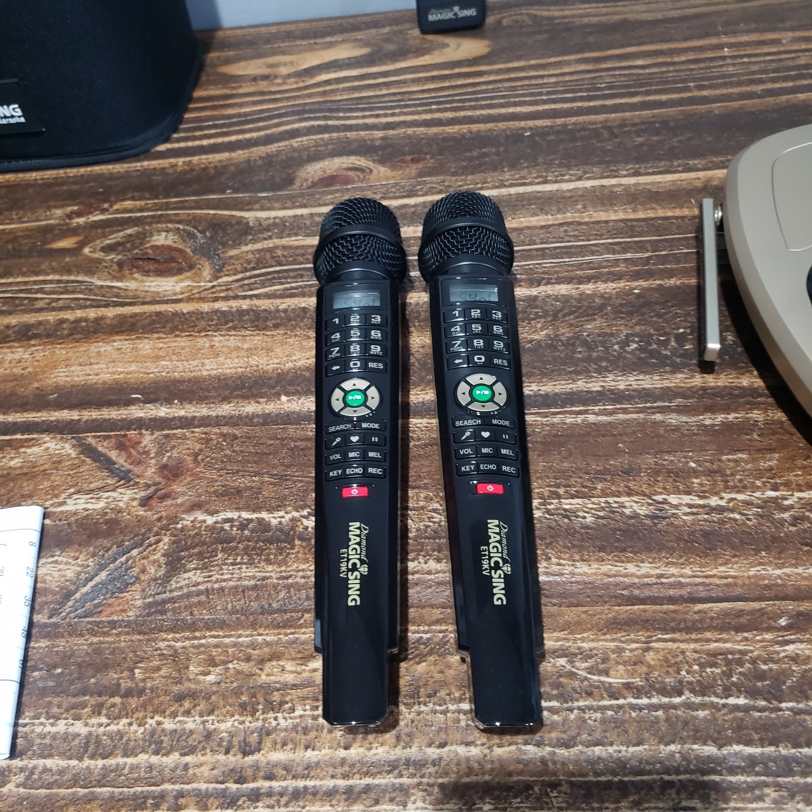 Diamond Magic Sing ET19KV Karaoke Lot Microphones Box EUC