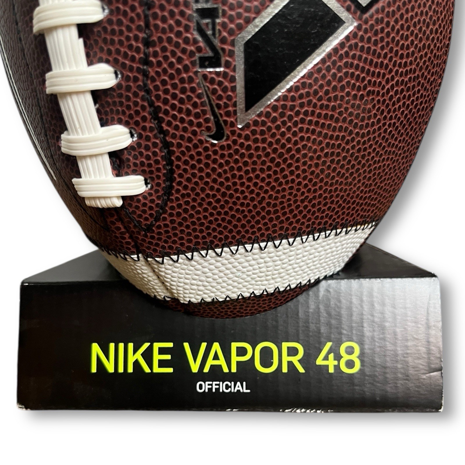 Nike Vapor 48 Official Size 9 Football High School And Up NEW