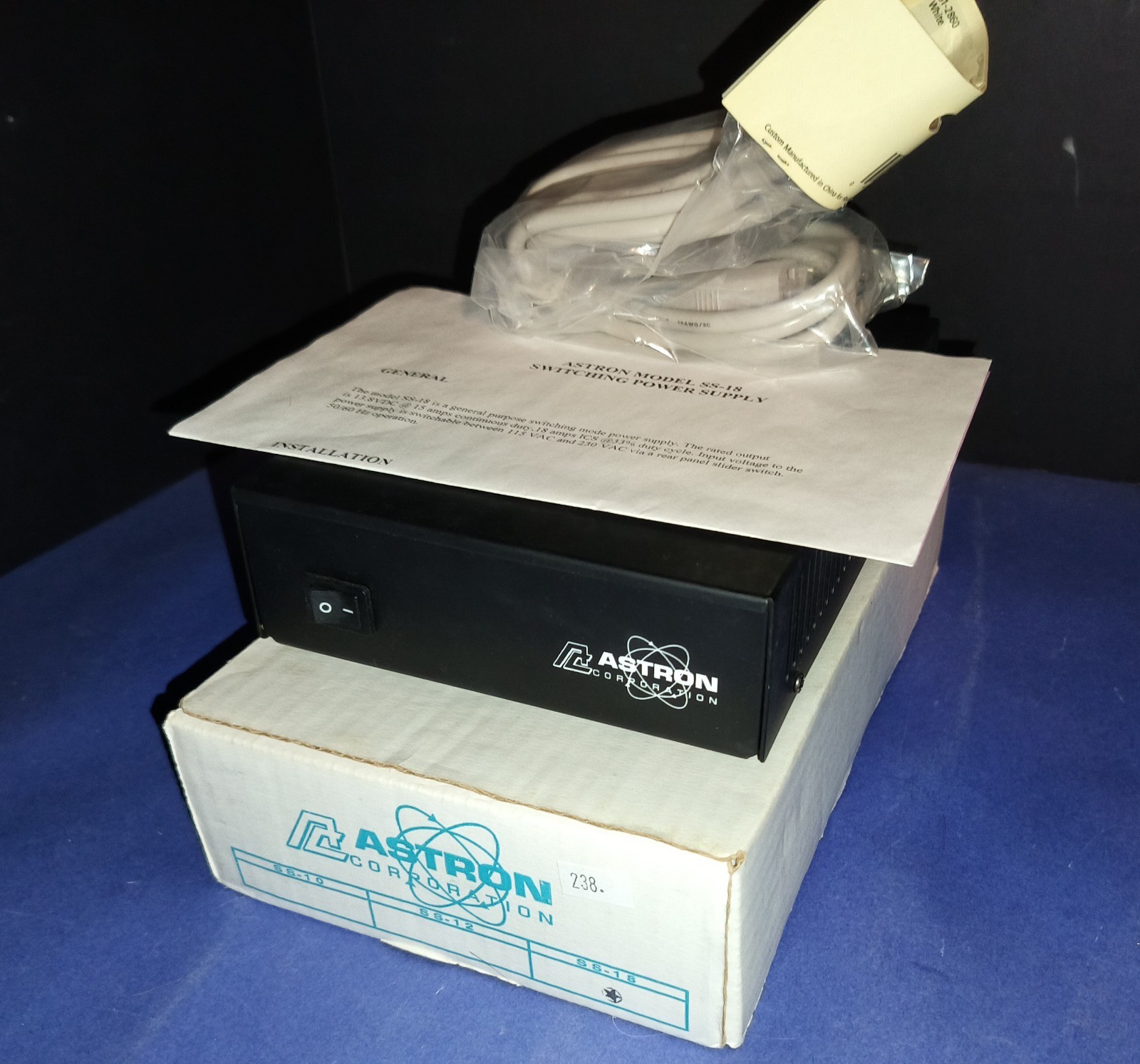 Astron SS-18 Switching Power Supplies 13.8VDC 18A Max 120 to 230 VAC 50/60Hz