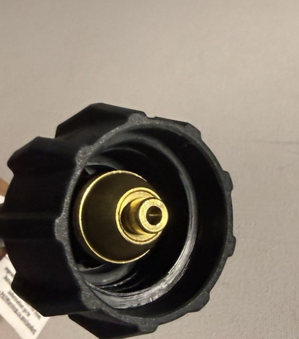 Suburban LP-PT20M 20-Inch Pigtail Type 1 Acme Nut with 1/4-Inch MPT