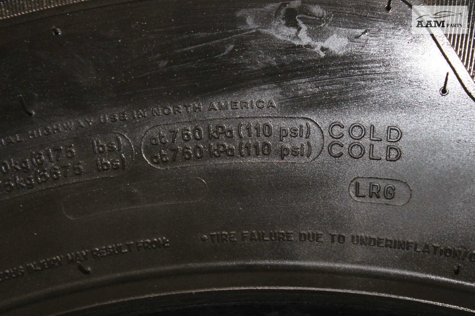 2018-2024 FREIGHTLINER CASCADIA WHEEL TIRE 275/80 R22.5 MICHELIN OEM