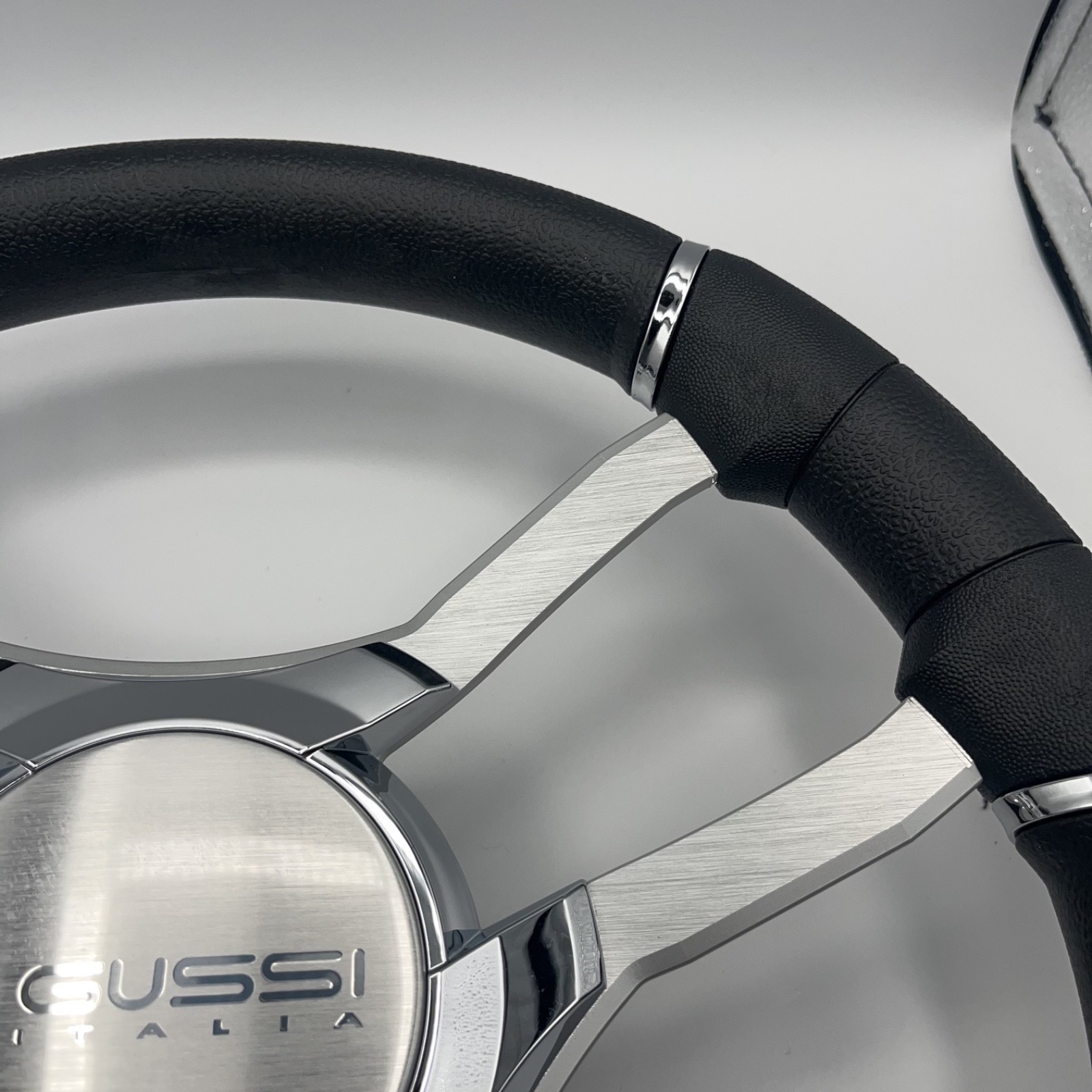 Malera Boat Steering Wheel Brushed Alum Spoke | Gussi Italia Center Cap