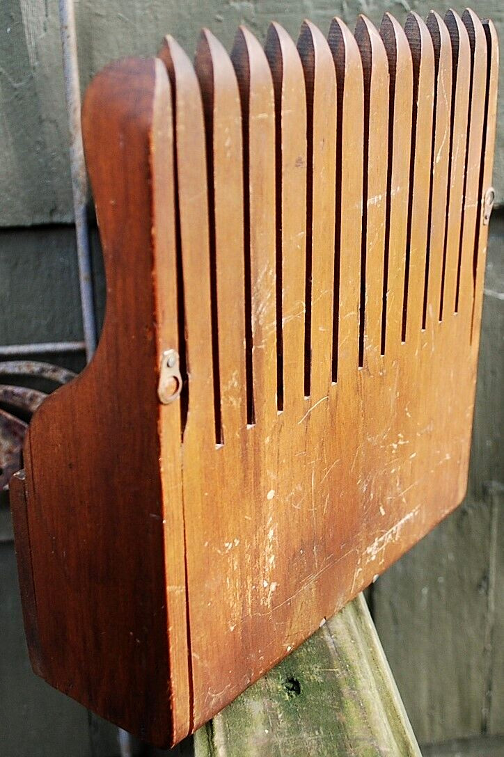 Antique Primitive HANDMADE WOOD CRANBERRY/BLUEBERRY HARVESTING SCOOP Rake Box VG