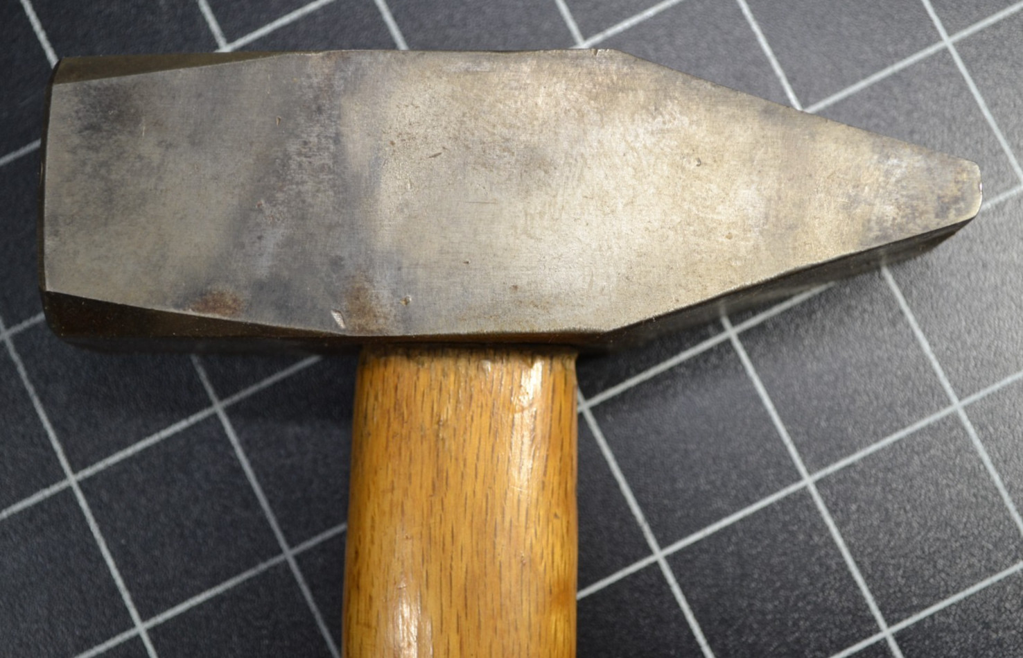 GERMAN - 2000g - BLACKSMITH - FORGING HAMMER - CROSS PEIN - ALL ORIGINAL