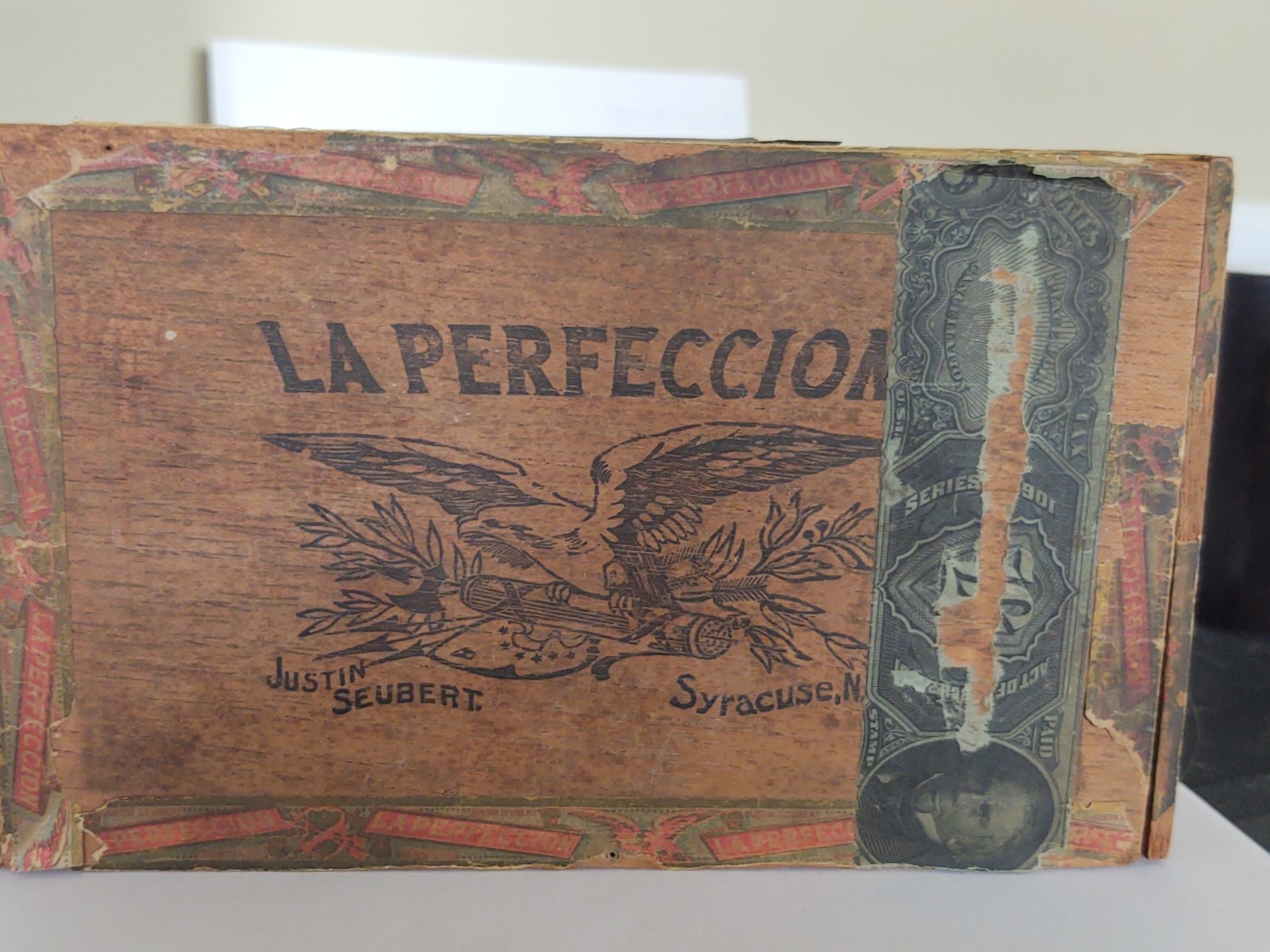 Antique Wood Cigar Box Justin Seubert , American Eagle , Retail label Towanda