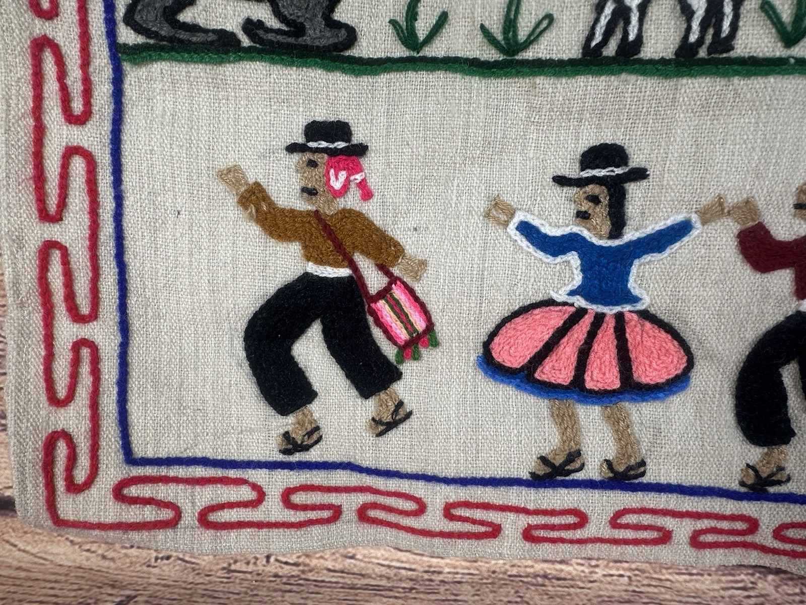 Vintage Peruvian Alpaca Handmade Hanging Tapestry Textile Embroidery Nativity