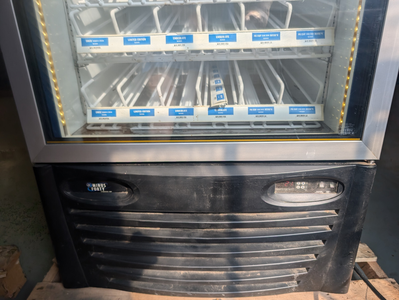 Minus Forty Glass Door Freezer, Merchandiser, Adjustable Shelves, F'REAL