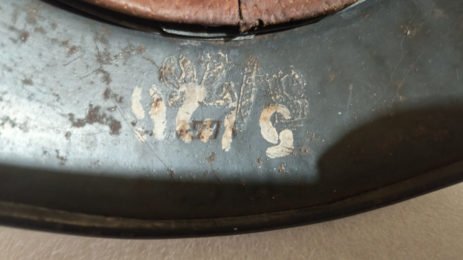 WW2 ~ M35 German Helmet ~ EF64 ~ w/ Liner