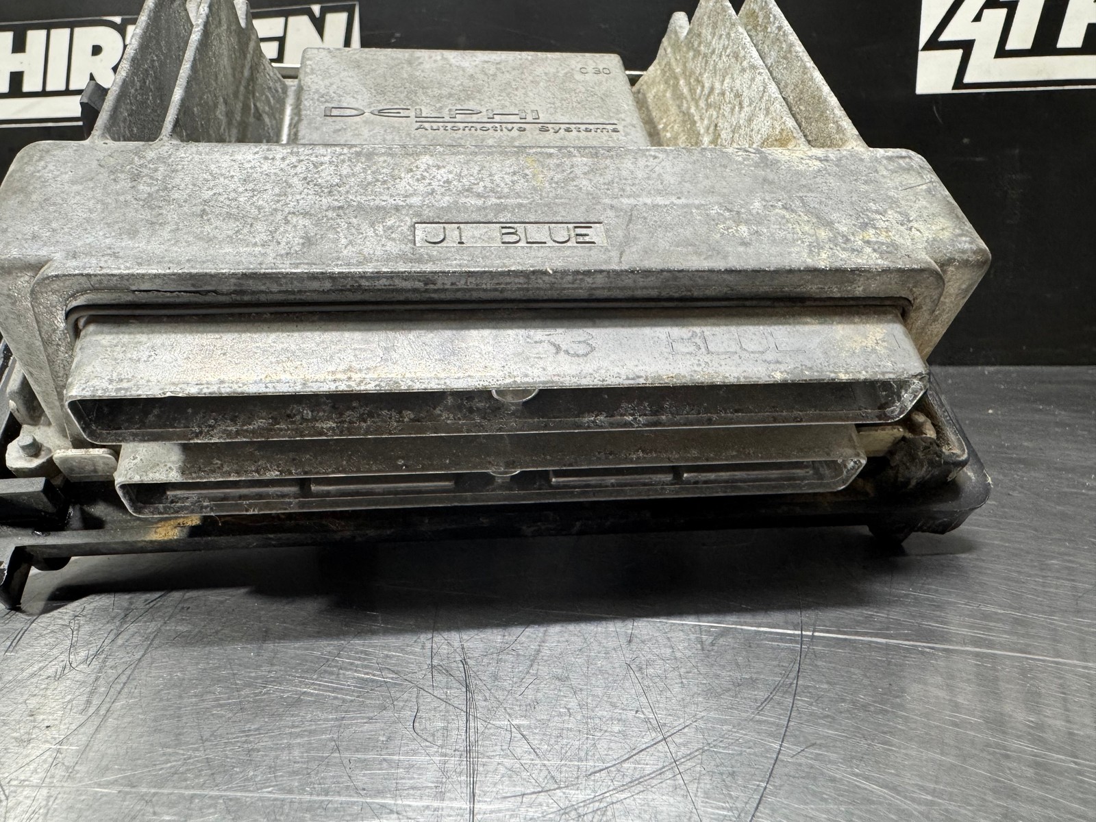 03-06 GM CHEVROLET TAHOE ECM WITH MOUNTING BRACKET OEM #L448