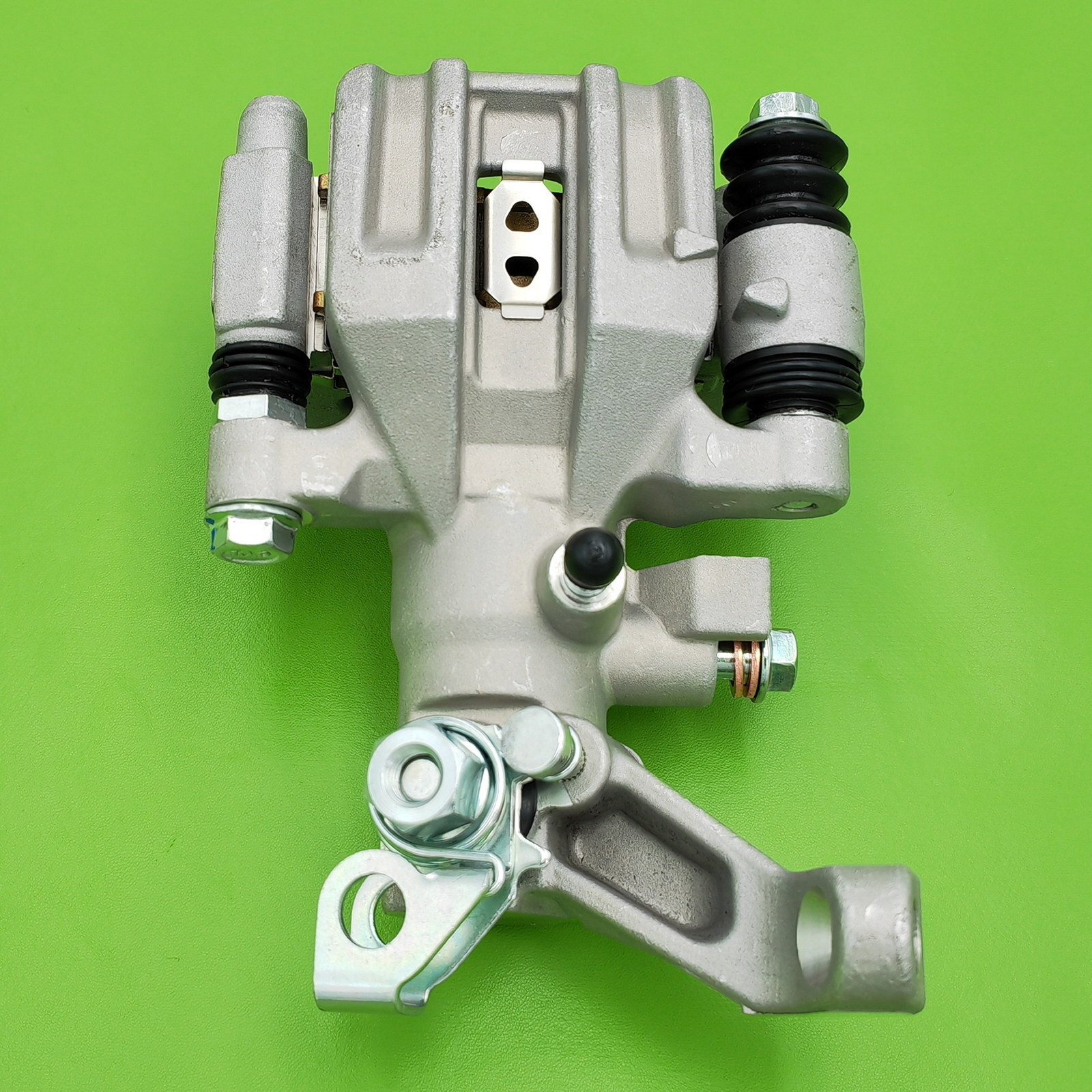 New Rear Brake Caliper w/Pads For HONDA Rincon 650 TRX650 2003-2005