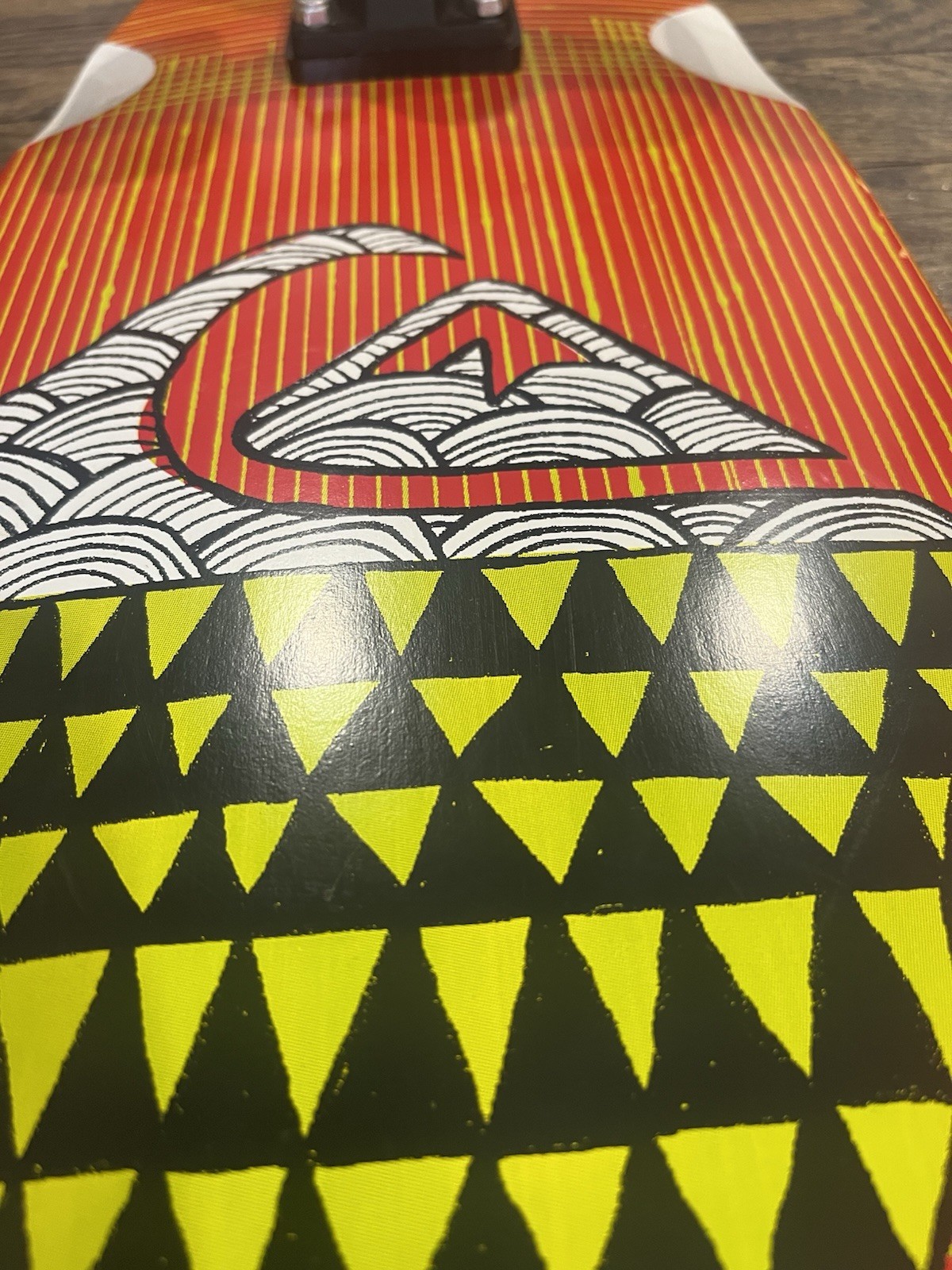 VERY RARE! Quiksilver Cruiser Skateboard W/ Bent Metal Trucks - Matching Wheels