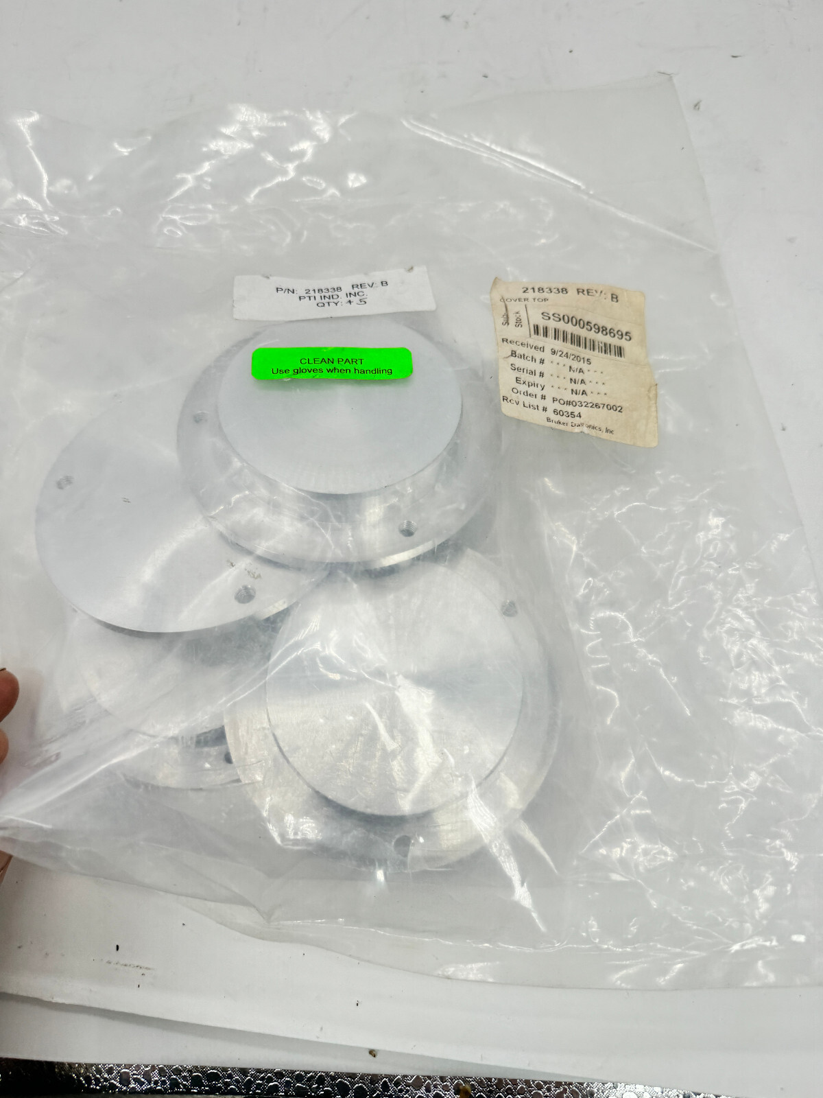 Lot 5 NEW BRUKER port covers top 218338 4" stainless chamber vacuum lab pump