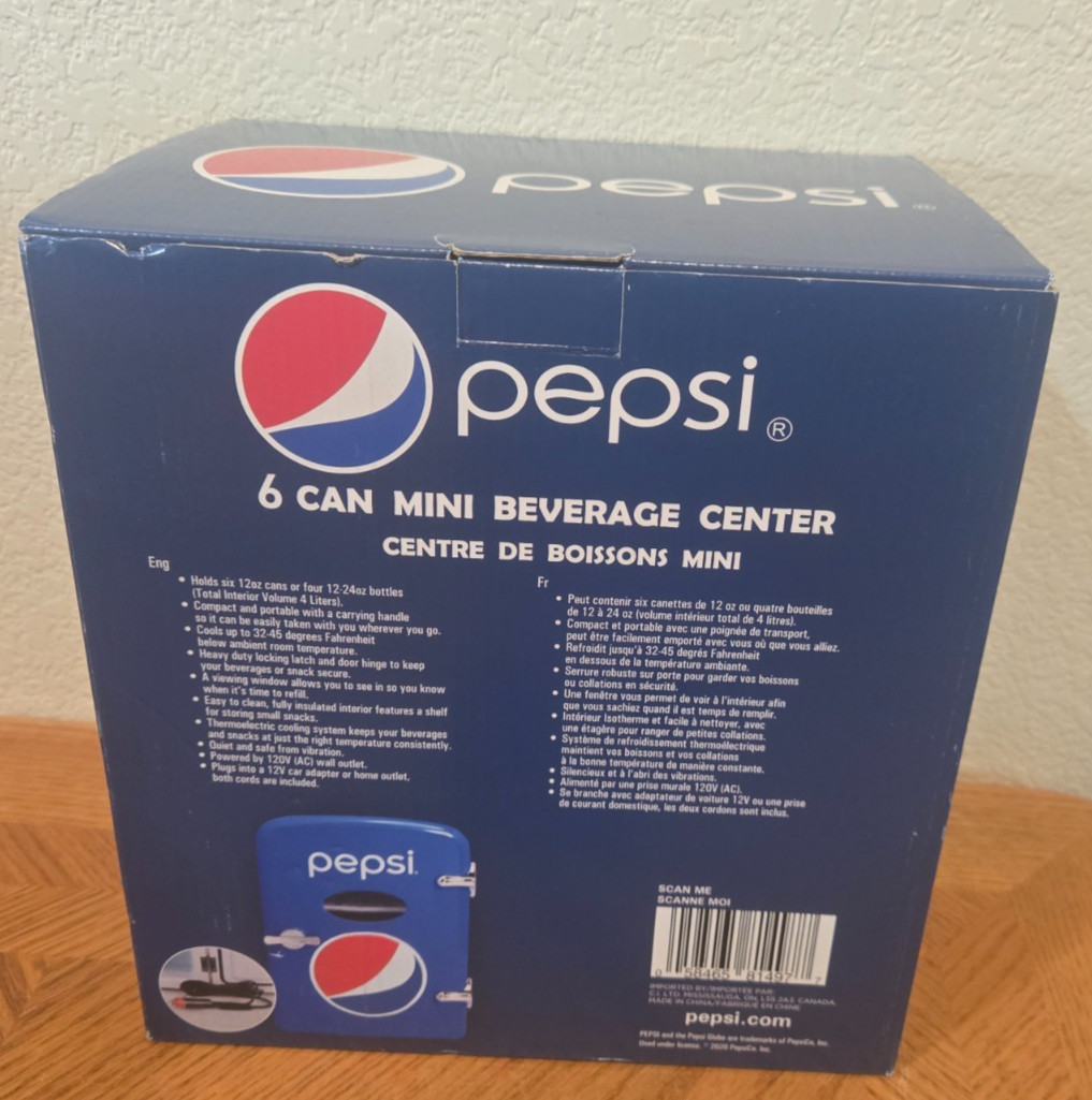 Pepsi 6-can Mini Fridge Bevarage Center MIS133PEP. New sealed
