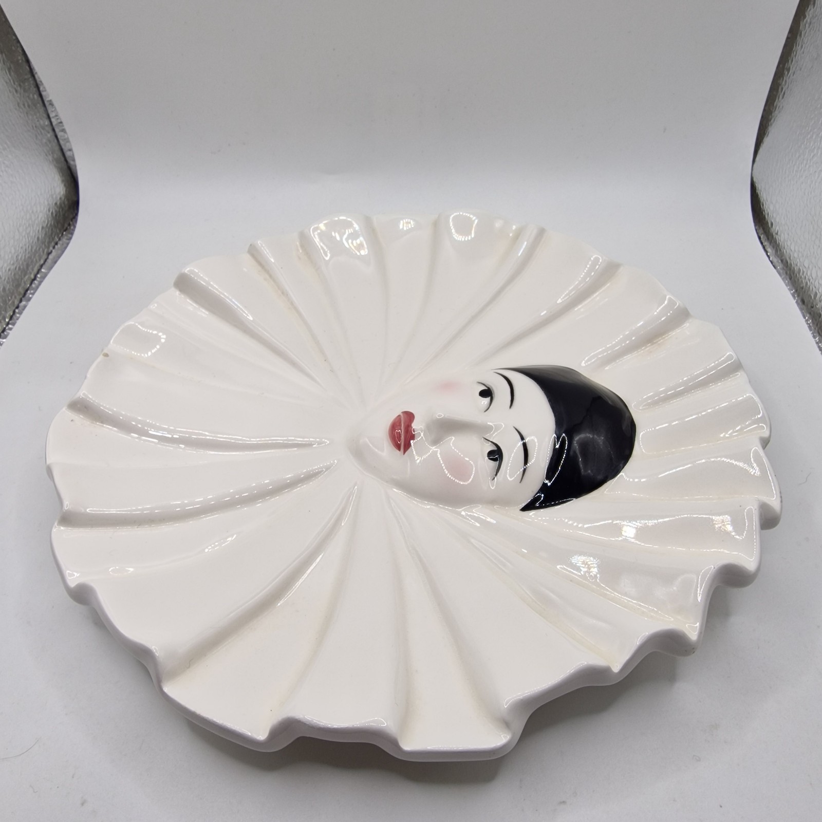 Vintage Tastesetter Sigma Pierrot Clown Face Plates Pair 80s Japan Mime Art Deco