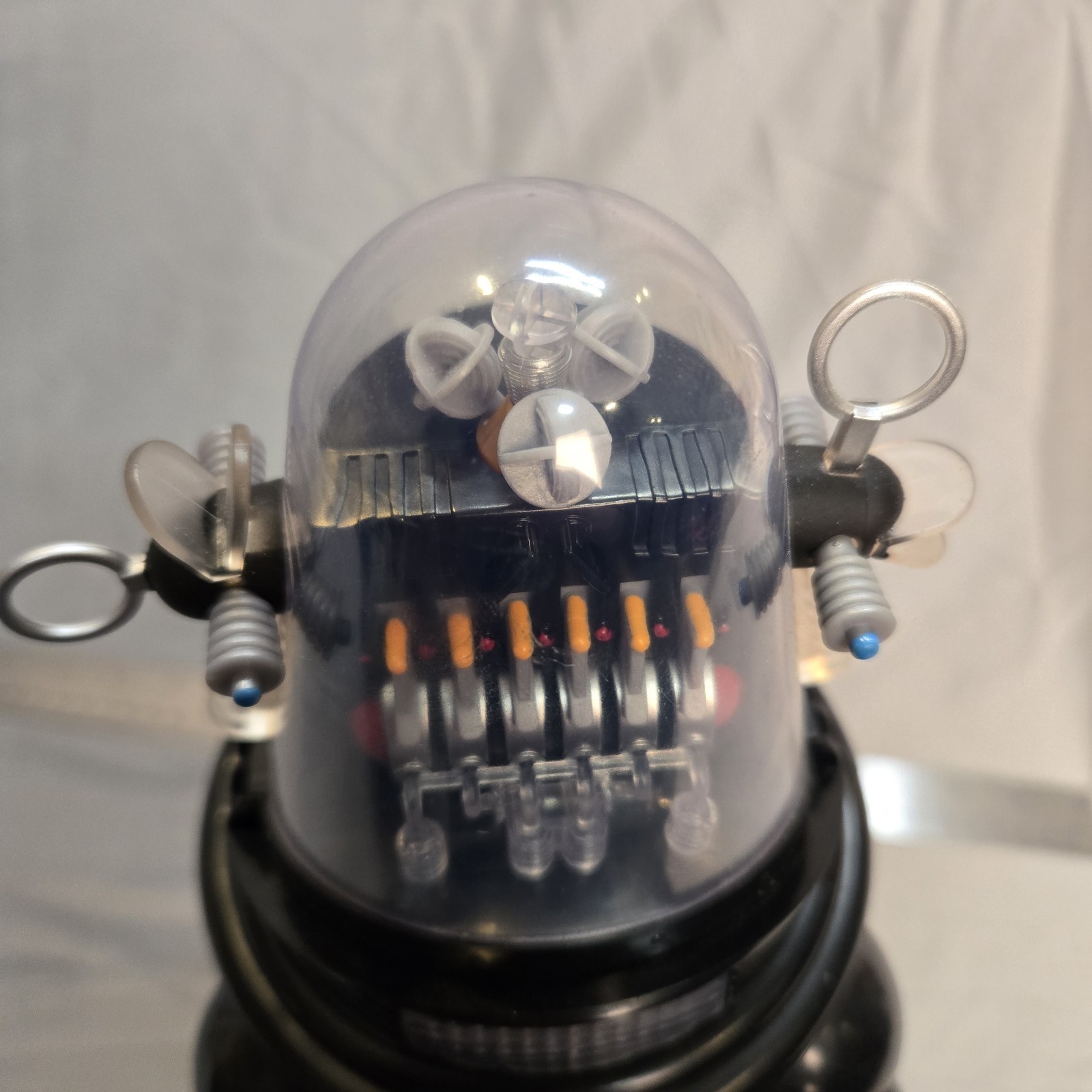 Robbie The Robot Forbidden Planet Walking Talking Working 14” Lights Sounds