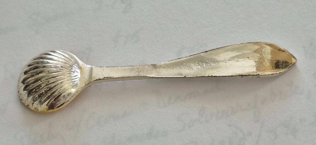 Vtg Silver tone Salt Cellars with Cobalt Blue Glass Liner with Spoons Set of 4