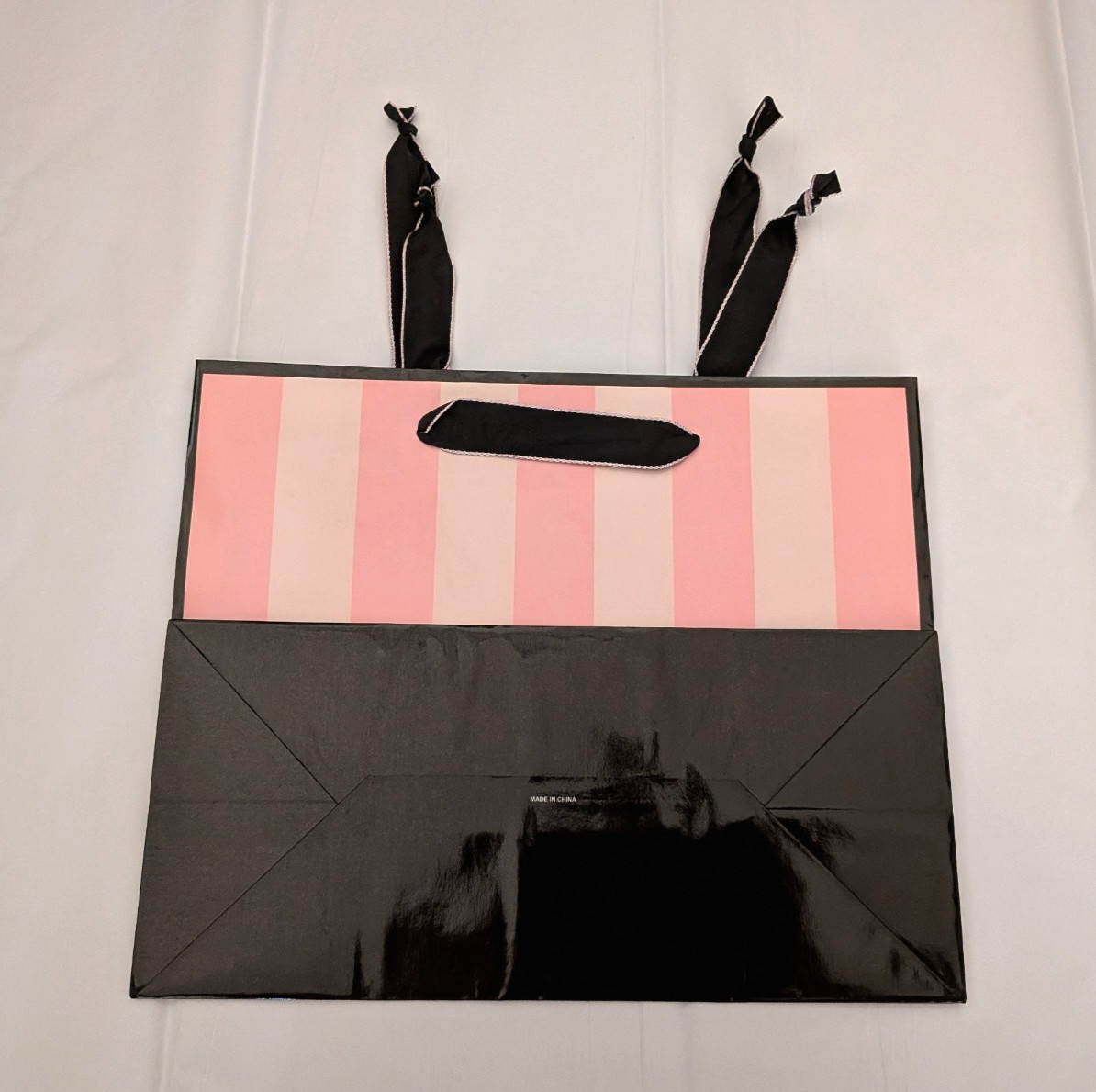 Victoria's Secret Shopping Gift Bag Pink Stripe Logo Medium Size Set of 3 NEW