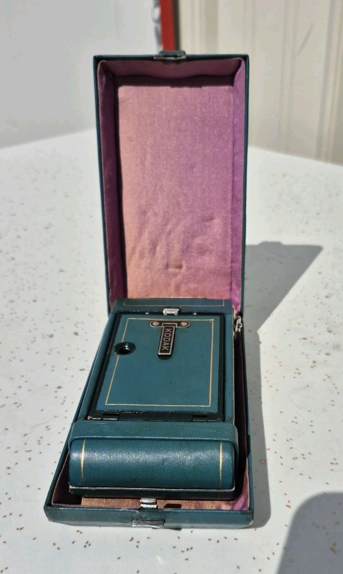 Kodak Eastman Blue Vest Pocket III Folding Bellows Camera