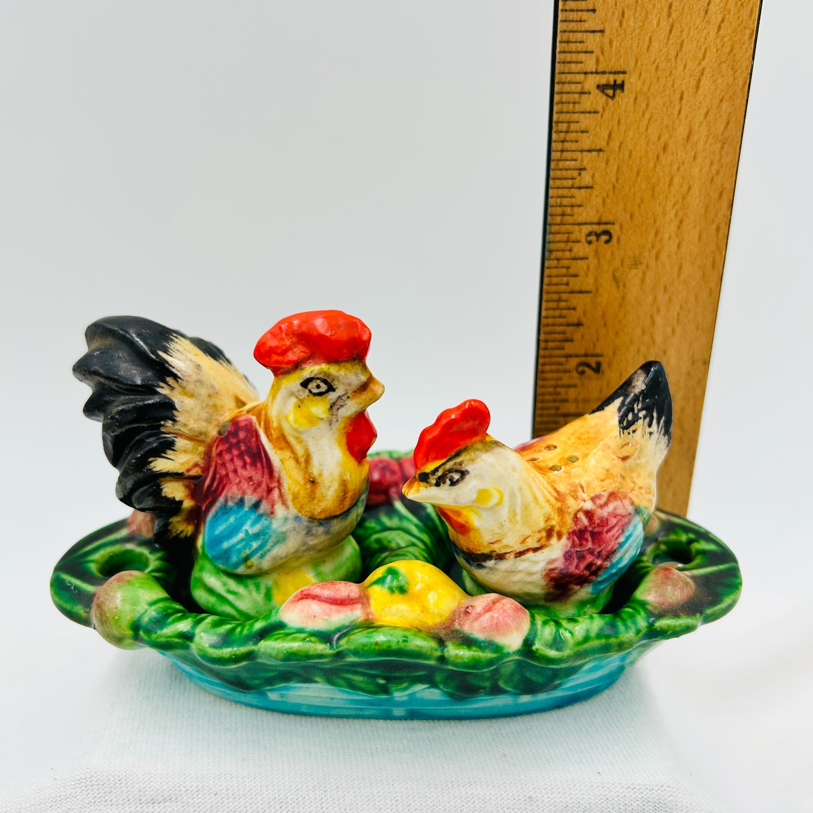 Hand Painted Rooster Chicken on Nest Vintage Salt Pepper Shakers Made in Japan