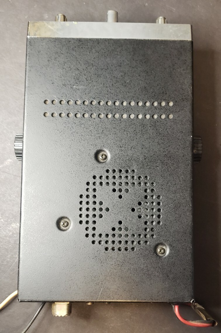 Vintage Realistic Mini-40 CB Transceiver Radio