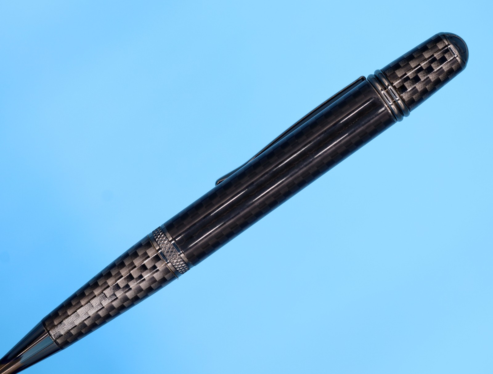 Carbon Fiber Sierra Nomad Ballpoint Pen – Handmade Twist Design – Speed Inspired