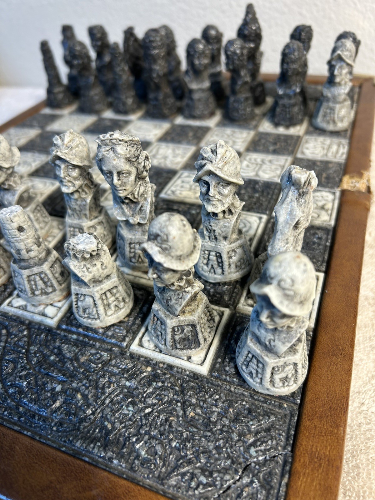 Medieval Skull Busts Mayan Or Aztec Inspired Chess & Backgammon Set - Incomplete