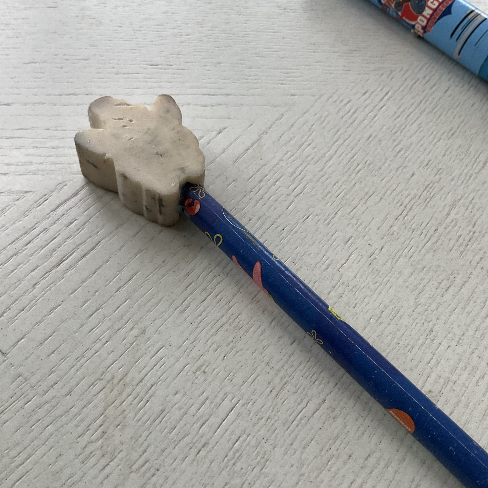 Nickelodeon SpongeBob Squarepants Vintage 2001 Lot of 3 Pencils & Flashlight Pen