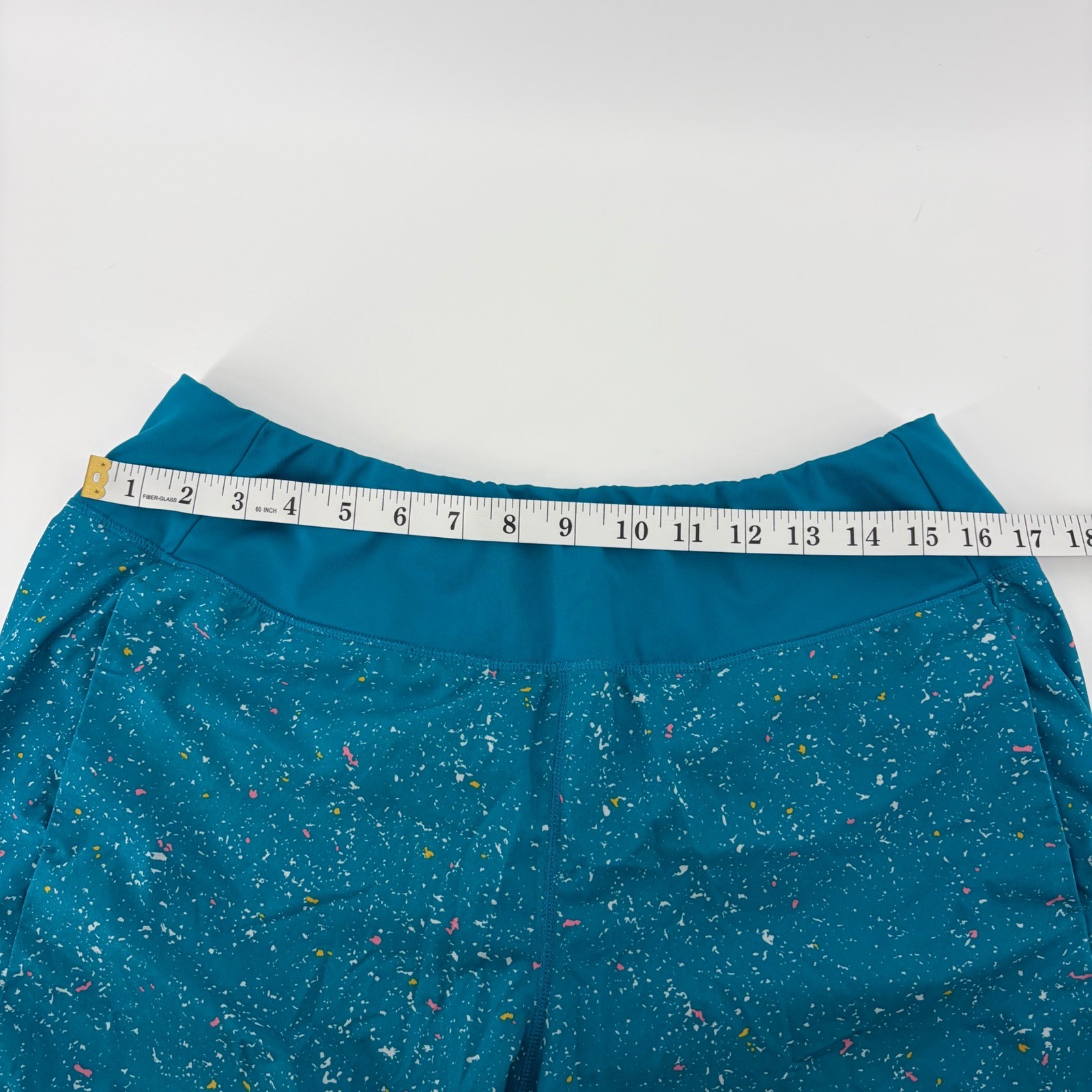 Brooks Chaser 7" Running Shorts Teal Splatter Women Size L Confetti Print