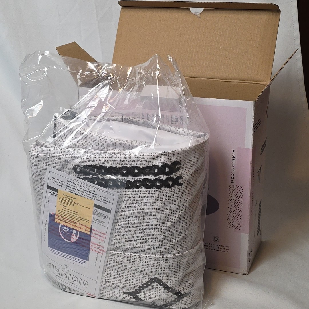 LA VACA MinniDip Totally Whoaven Inflatable Adult Kiddie Pool 5.5.FT W x 1.5FT H