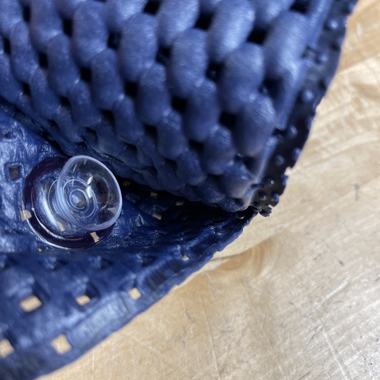 Splash Home Softee Bath Mat Suction Cups 17” x 36” Brand New