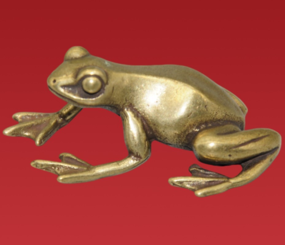 Vintage Chinese Gilt Bronze Frog Figurine - Hand-Cast Lucky Money Toad Artifact