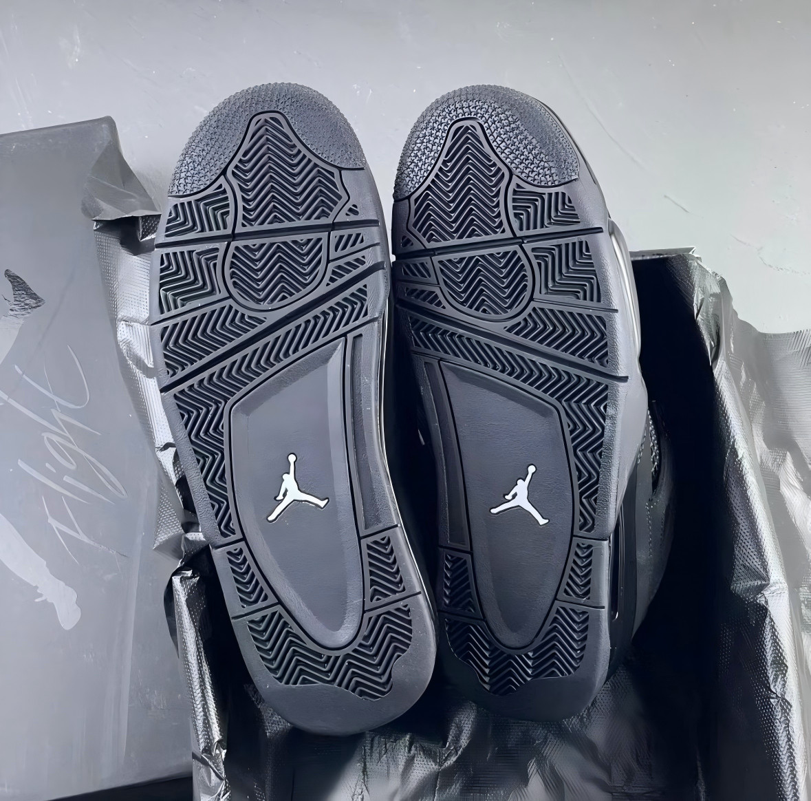 Jordan 4 ''Black Cat'' retro Basketball Men's Size Shoes- Black Mid Top Shoes