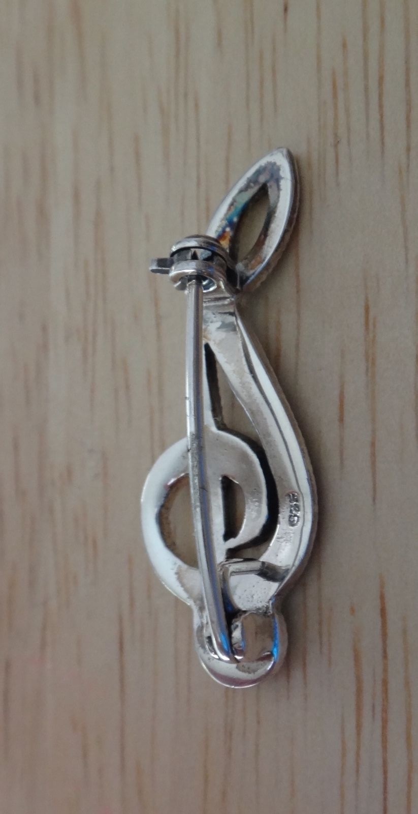 Sterling Silver 31x12mm Marcasite Treble Clef Music Pin