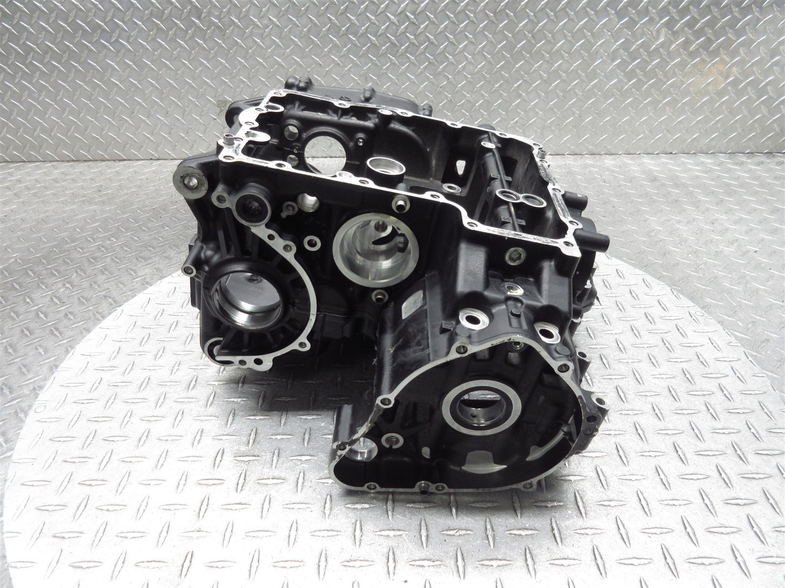 2023 20-23 Kawasaki ZR900 Z900 Crankcase Crank Case Engine Motor Block OEM