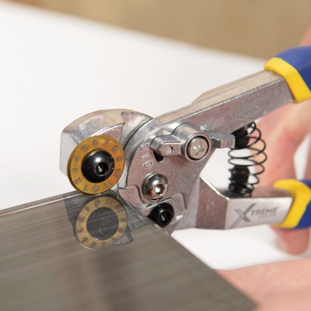Qep 8.25 Inch Glass Tile Nipper With Cutting Wheel