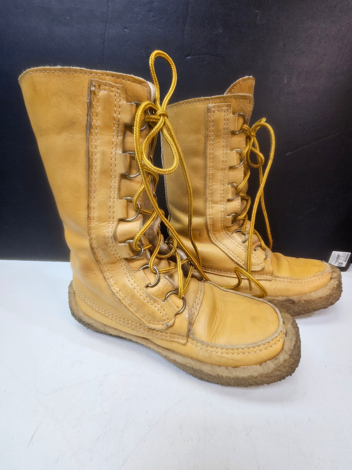 Vintage Authentic Native Moccasins Size 8 La Mauricienne 10.25'' tall