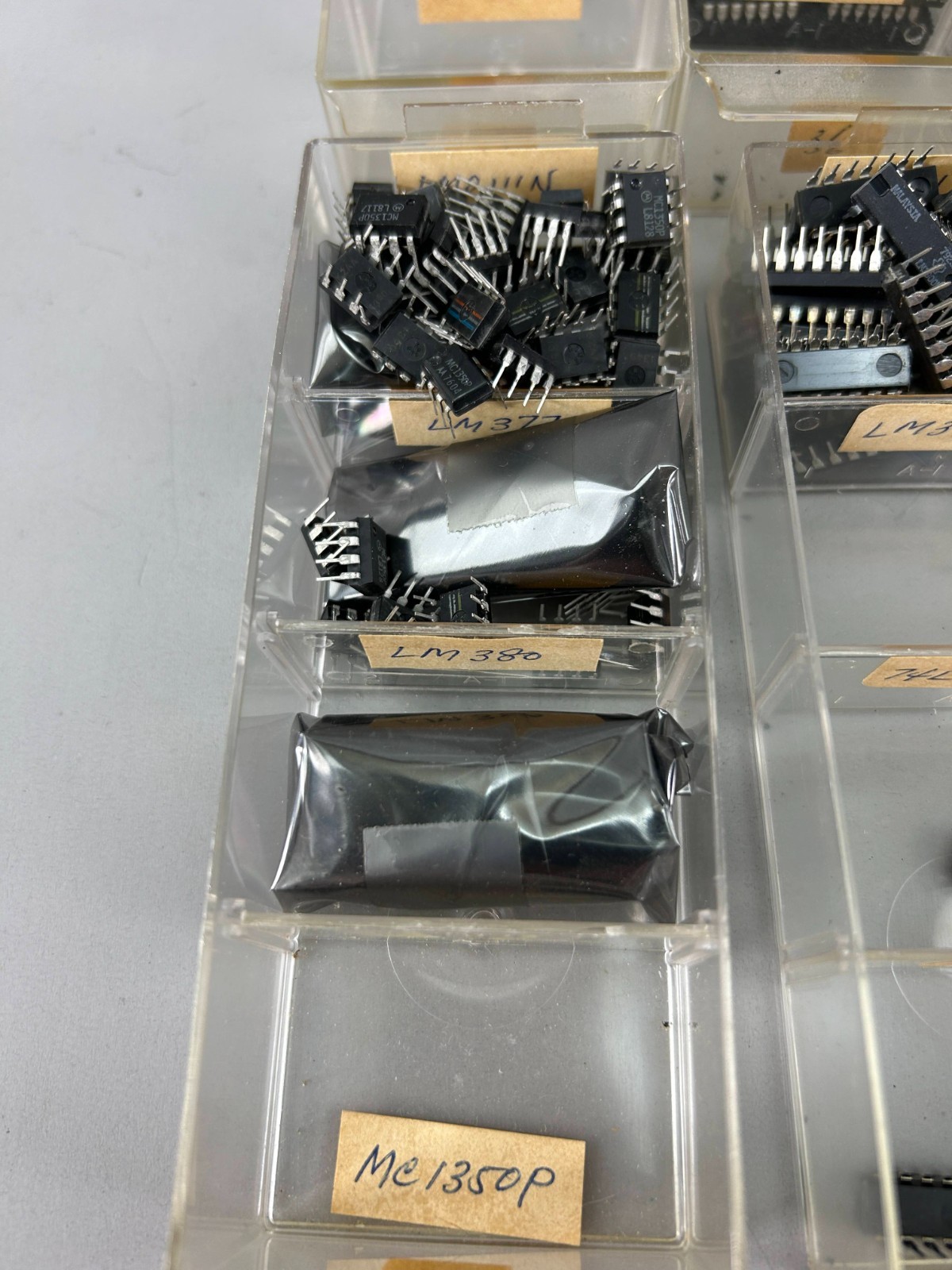 Vintage Integrated Circuits IC Lot Electronics Radio Repair New Old Stock