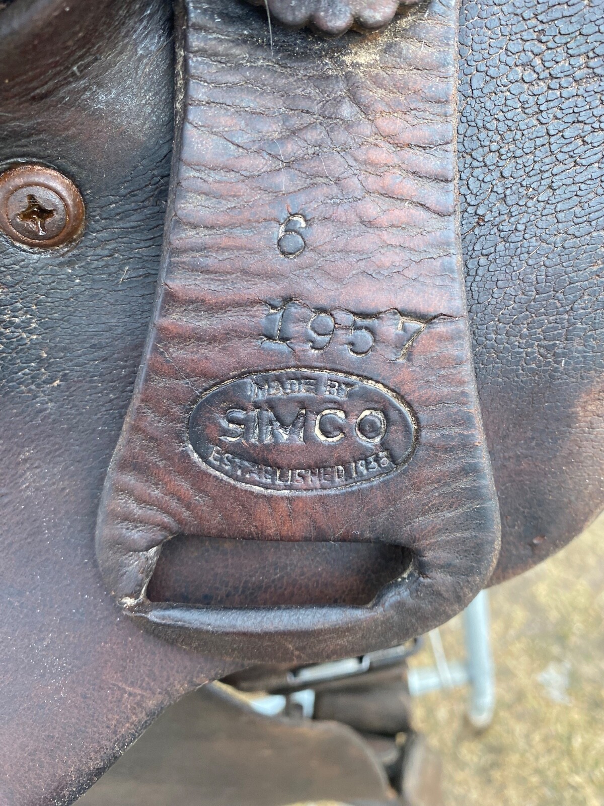 Used/Vintage 15" Simco Balanced Ride Western saddle