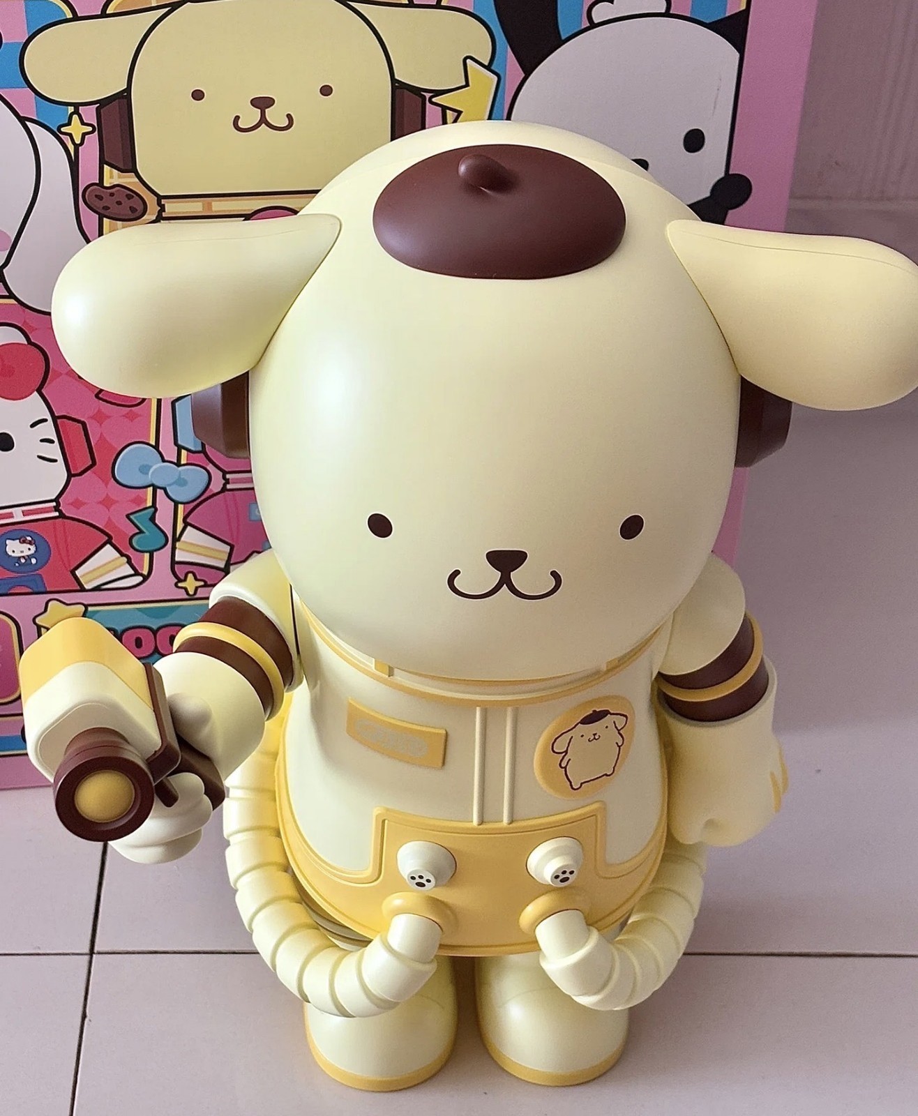 MEGA SPACE MOLLY 400% SANRIO FAMILY SERIES - POMPOMPURIN FIGURE BIRTHDAY GIFT