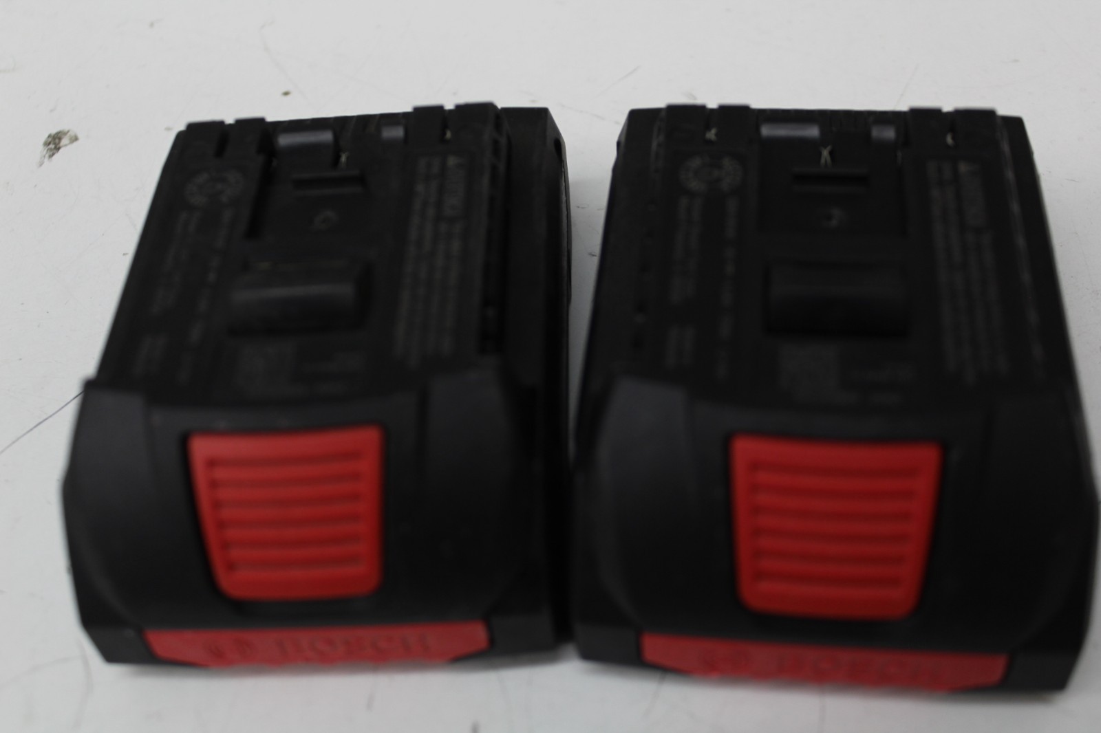 BOSCH CORE 18V 4.0 Ah Battery GBA18V40-2P 2 Pack NEW - NO BOX - FREE SHIPPING