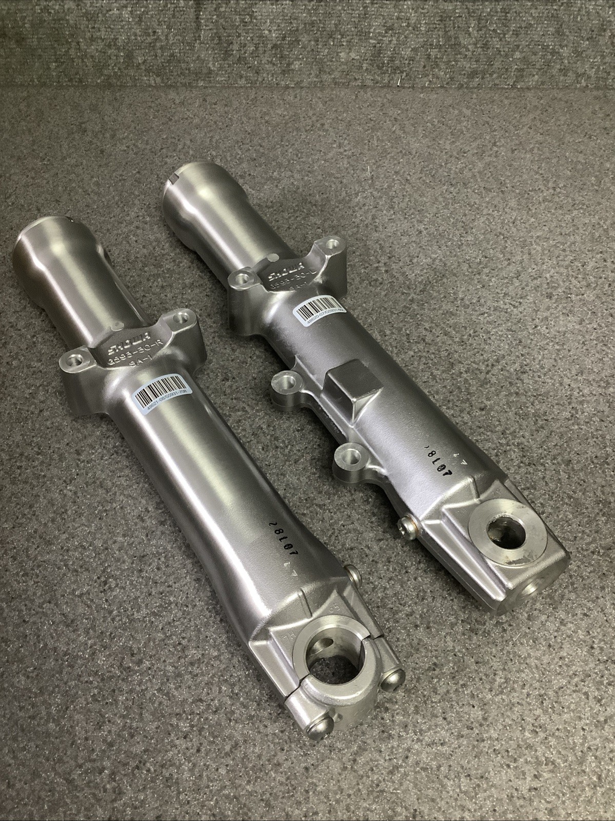 Harley Davidson FXST FXSTB Softail 2007 Right & Left Fork Slider (M57A)