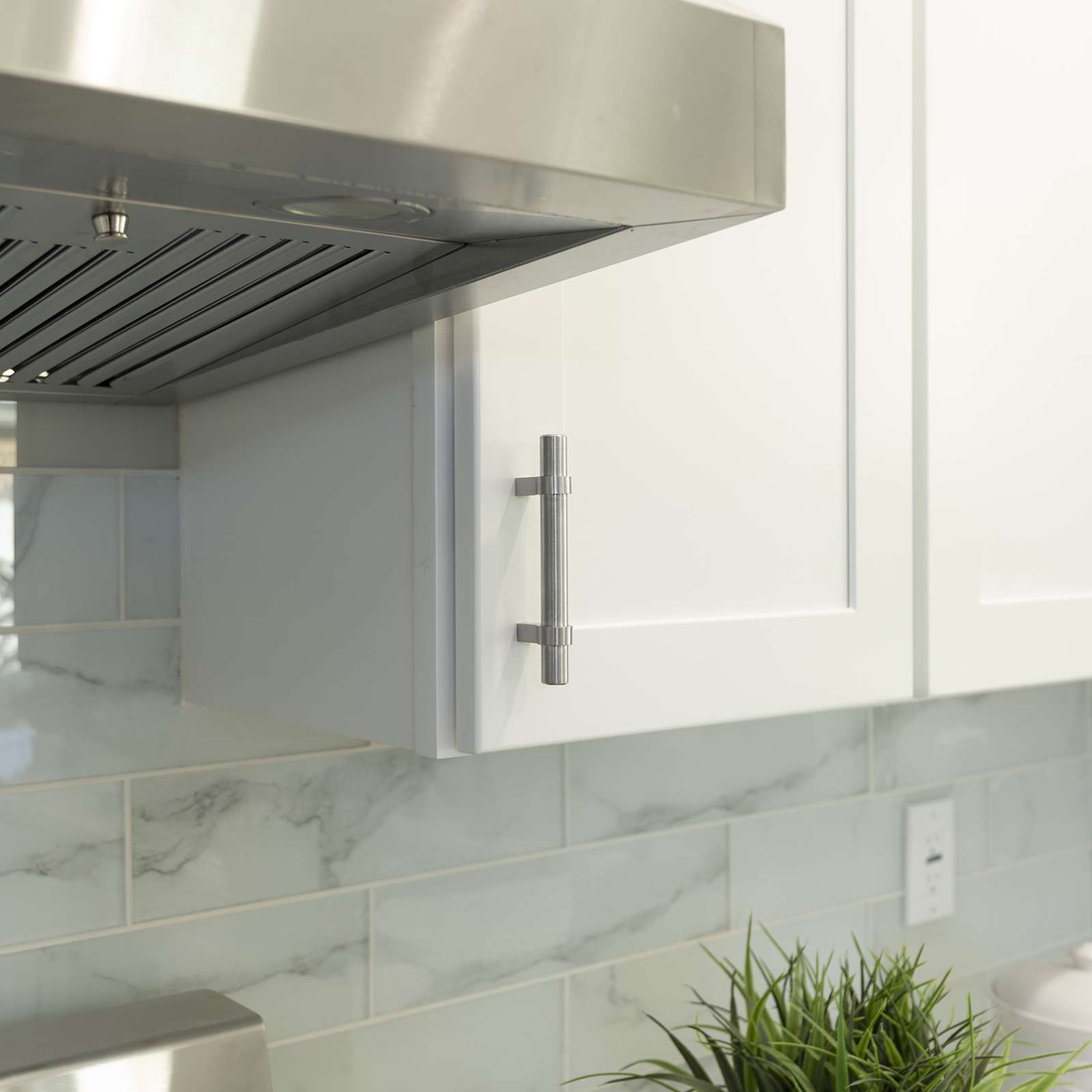 Brushed Nickel Modern Cabinet Handles Pulls Knobs Kitchen Hardware Stainless