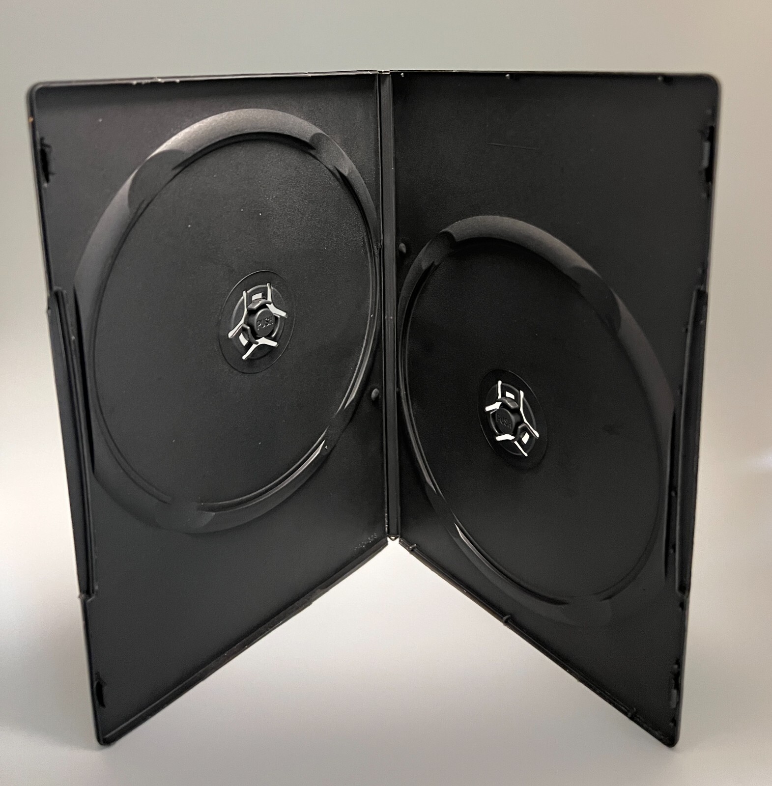 10 PCS NEW 7MM SLIM DOUBLE DVD CASE WITH SLEEVES, BLACK, PP-D7-B